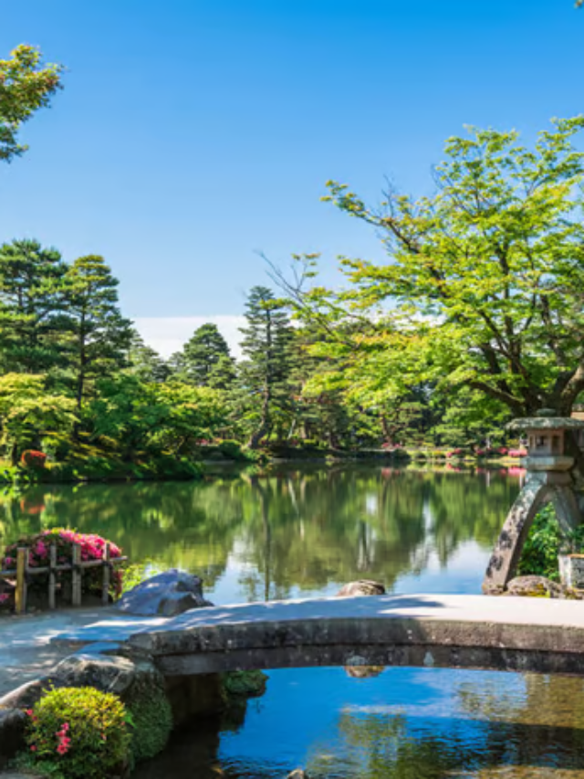 10 World's Most Beautiful Gardens to Visit